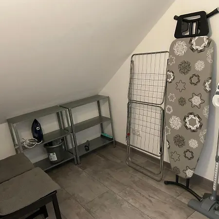 Messe- Und Ferienwohnung Feucht Esterno foto