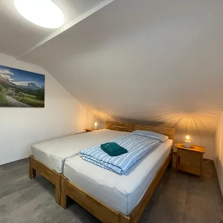Messe- Und Ferienwohnung Feucht Esterno foto