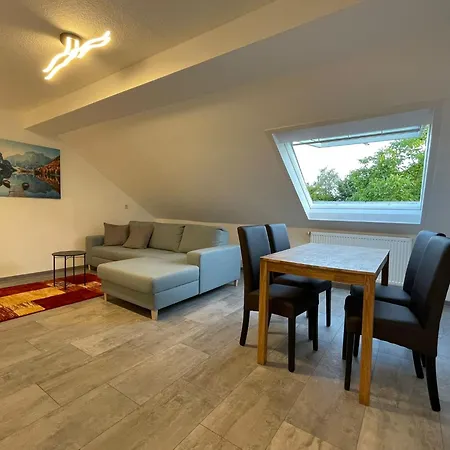 Messe- Und Ferienwohnung Feucht Esterno foto