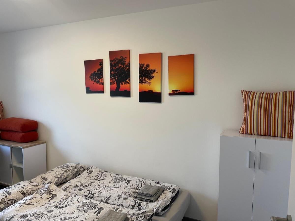 Messe- Und Appartement *